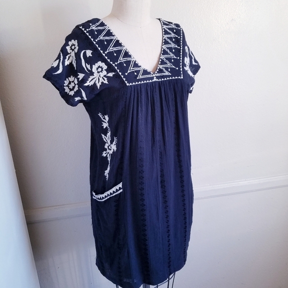 Lucky‎ Brand |Black Shift Dress +White Embr… - Picture 13 of 13